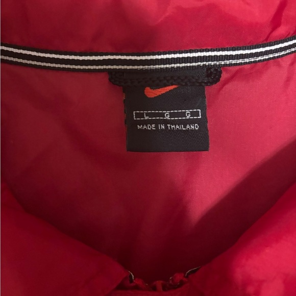 Men’s Nike Windbreaker Size Large - Red & Black - Picture 5 of 6